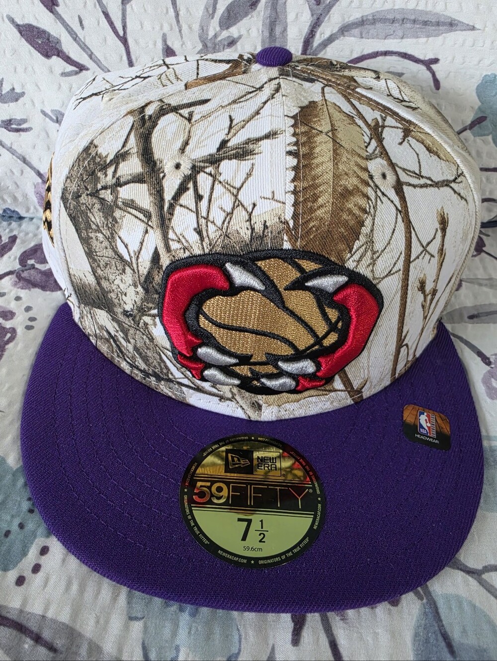 New Era 59FIFTY Toronto Raptors Fitted Cap Camo Purple Size 7 1/2 - NEW